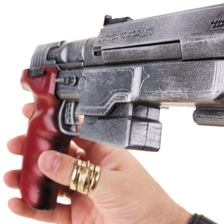 Malorian Arms 3516 – Johnny Silverhand’s pistol prop replica from Cyberpunk 2077 by Blasters4Masters