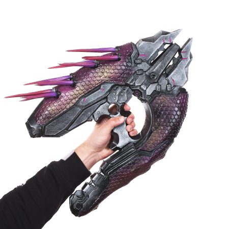 Needler replica prop from Halo by Blasters4Masters