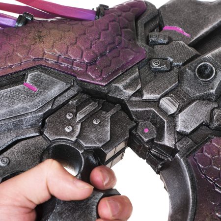 Needler replica prop from Halo by Blasters4Masters