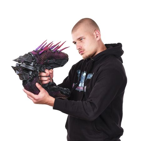 Needler replica prop from Halo by Blasters4Masters