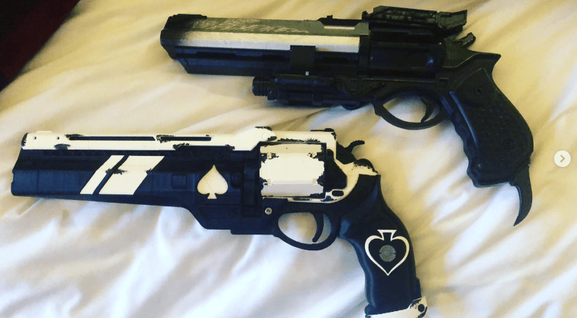Blasters4Masters review - ace of spades and hawkmoon props