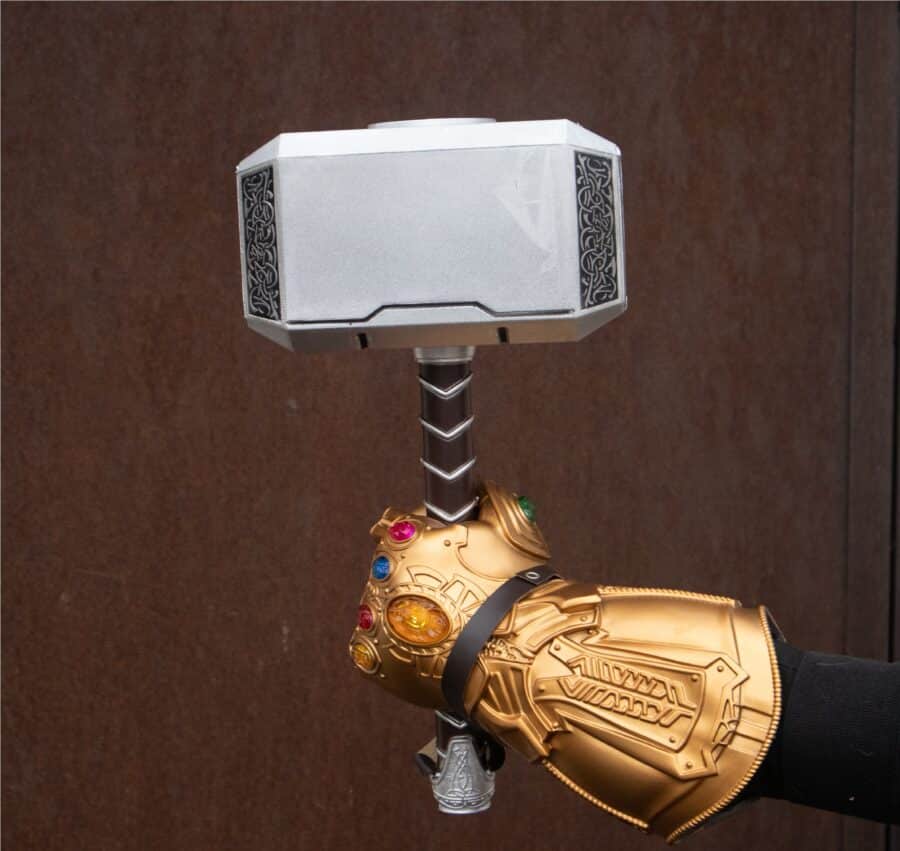 Thanos Infinity Gauntlet 8