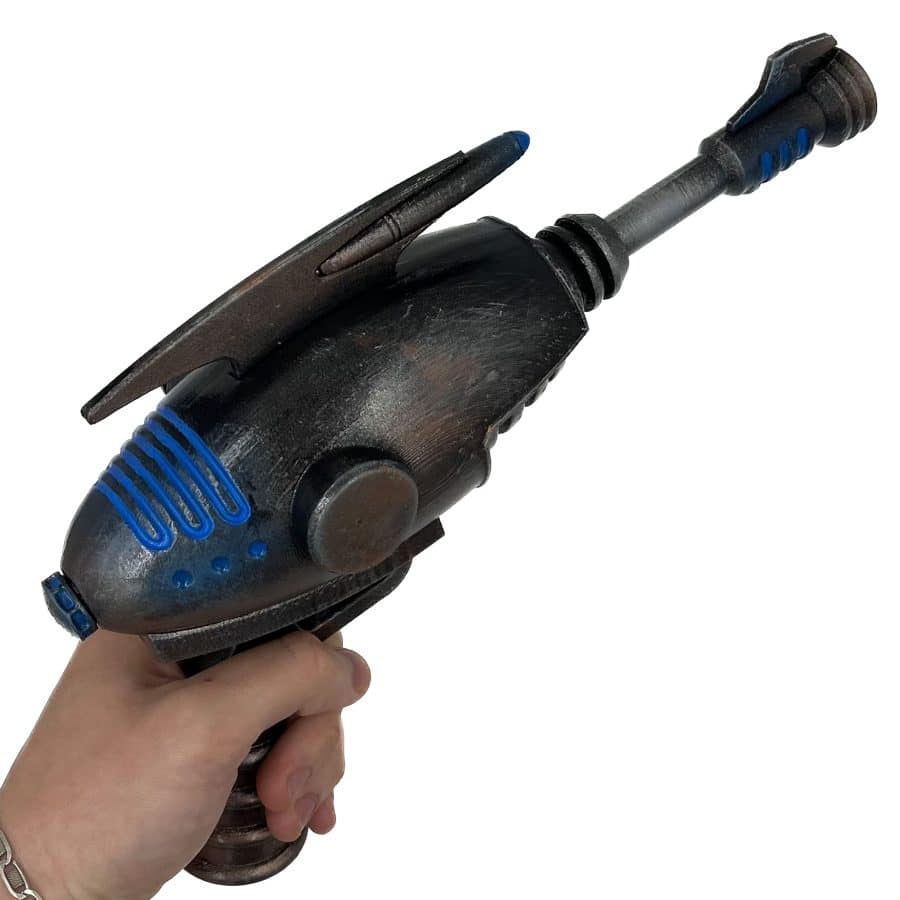 Alien Blaster from fallout prop replica by blasters4masters (1)