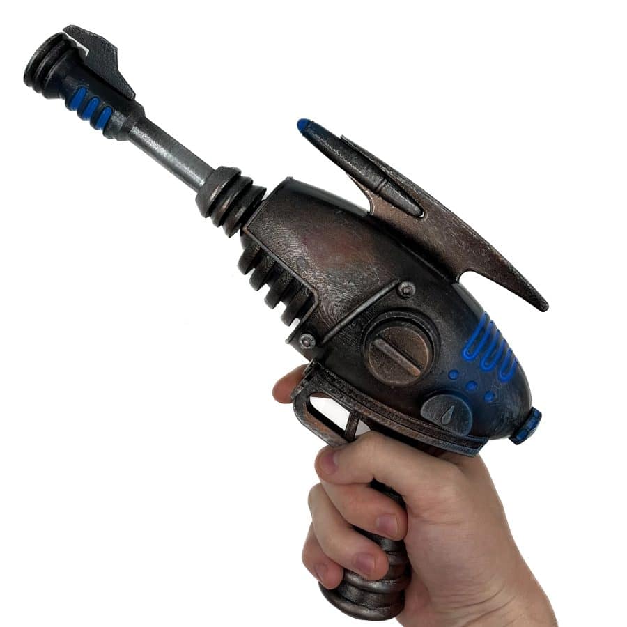 Alien Blaster from fallout prop replica by blasters4masters (1)