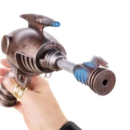 Alien Blaster replica prop from Fallout 3 by Blasters4Masters