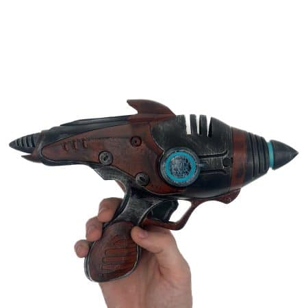 Alien pistol prop replica from Fallout by Blasters4masters