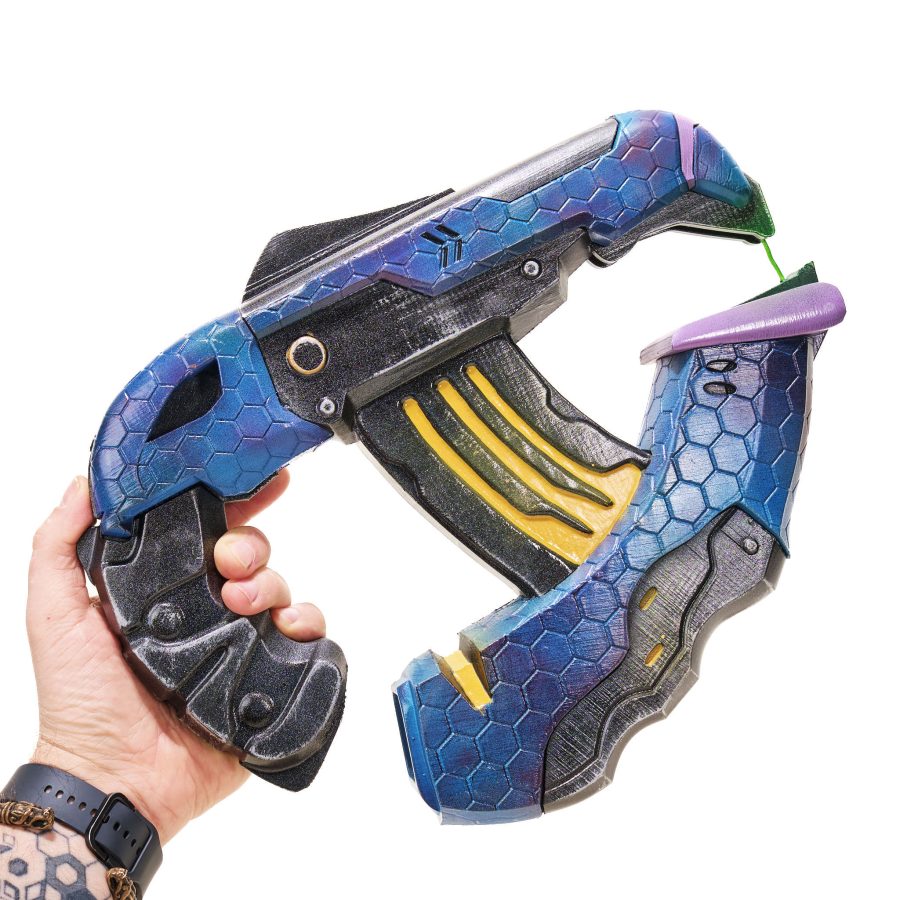Type-25 Plasma Pistol replica prop from HALO Combat Evolved by Blasters4Masters