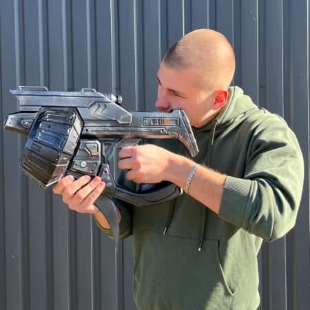 Type 52 Pistol prop replica from Halo 3 by blasters4masters (1)