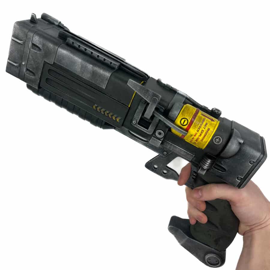 Fallout laser pistol prop replica by blasters4masters (1)