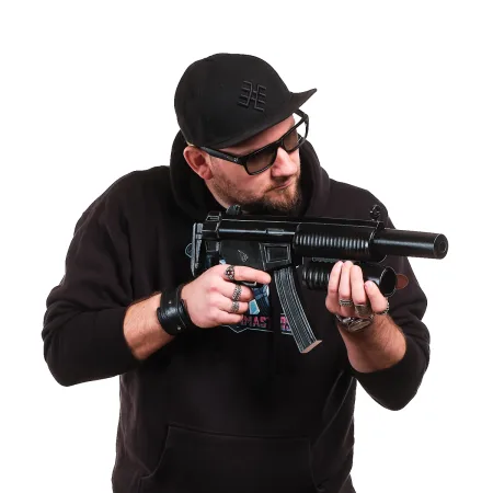 Submachine Gun SMG Replica Prop From Half Life By Blasters4Masters 1