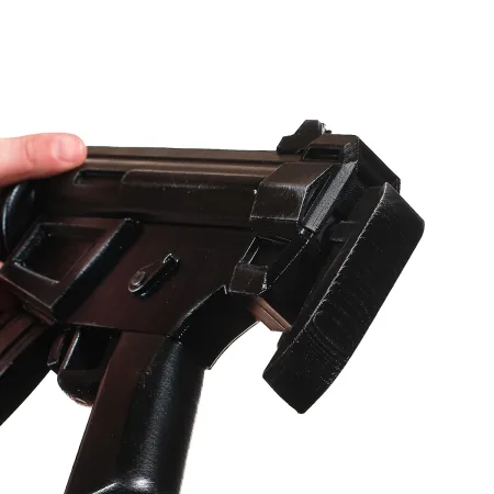 Submachine Gun SMG Replica Prop From Half Life By Blasters4Masters 11