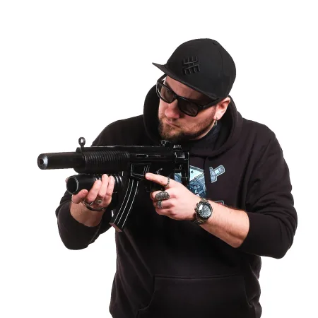 Submachine Gun SMG Replica Prop From Half Life By Blasters4Masters 3