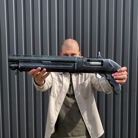 The Chaperone – The Panama Ravine prop replica by blasters4masters (1)