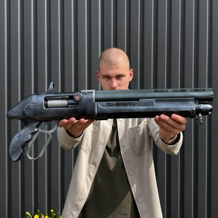 The Chaperone – The Panama Ravine prop replica by blasters4masters (1)