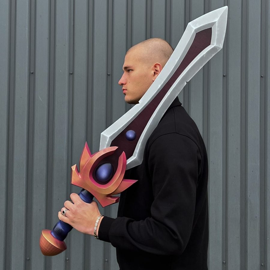 Garen Sunsteel Broadsword replica prop League of Legends by Blasters4Masters
