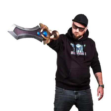 Garen Sunsteel Broadsword Replica Prop From League Of Legends By Blasters4Masters 3