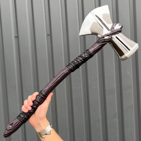 Stormbreaker axe prop replica by blasters4masters (1)