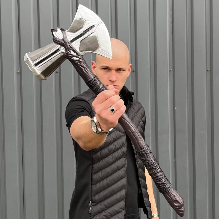 Stormbreaker axe prop replica by blasters4masters (1)