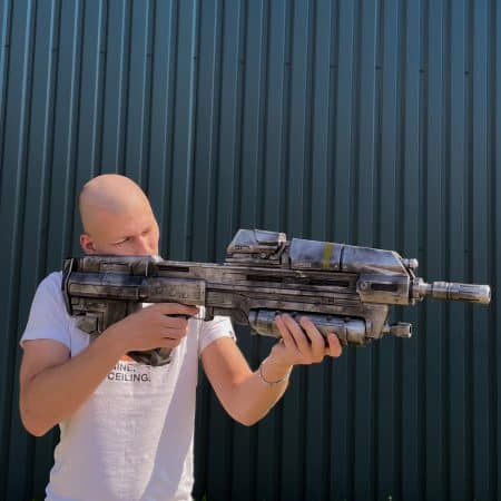 MA37 Assault rifle Prop Replica from Halo 3 by Blasters4Masters