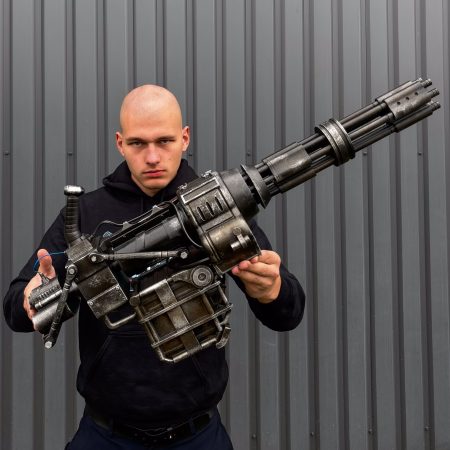 Minigun prop replica Fallout 3 by Blasters4Masters