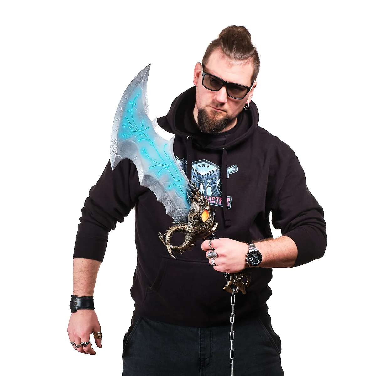 Ragnarok Blade replica prop from God of War by Blasters4Masters_1 Ragnarok Blade Replica Prop From God Of War By Blasters4Masters 1