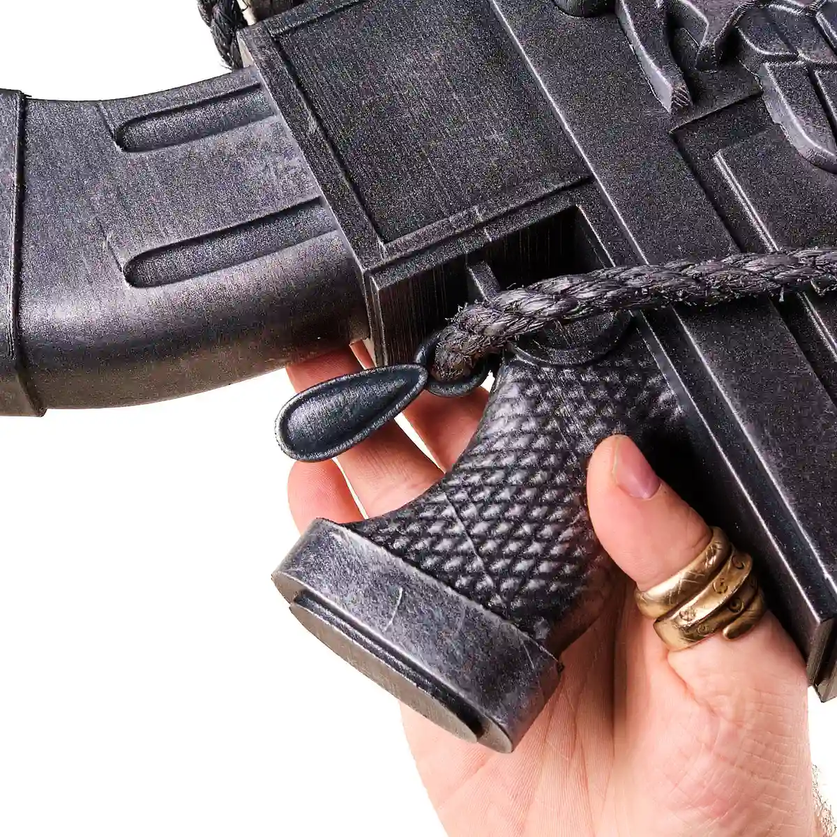 Octavio`s Burden Bolter replica prop from Warhammer 40K by Blasters4Masters_2 Octavios Burden Bolter Replica Prop From Warhammer 40K By Blasters4Masters 2