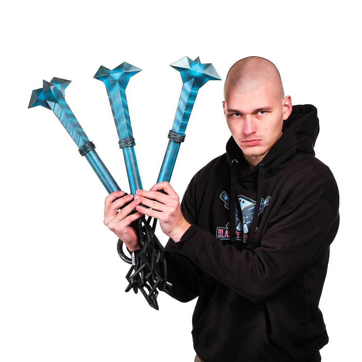 Cerberus Ice Nunchaku replica prop from Devil May Cry by Blasters4Masters_1 Cerberus Ice Nunchaku Replica Prop From Devil May Cry By Blasters4Masters 1