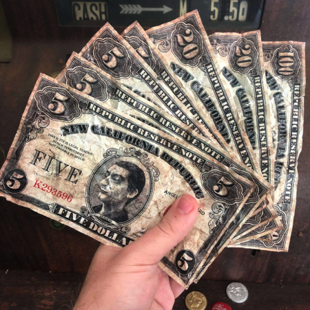 NCR Dollar Bill Bundle – Fallout New Vegas
