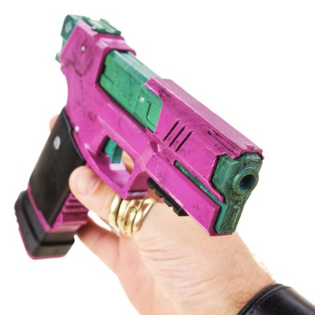 Rebecca's Pistol prop replica Pink & Green - Cyberpunk 2077