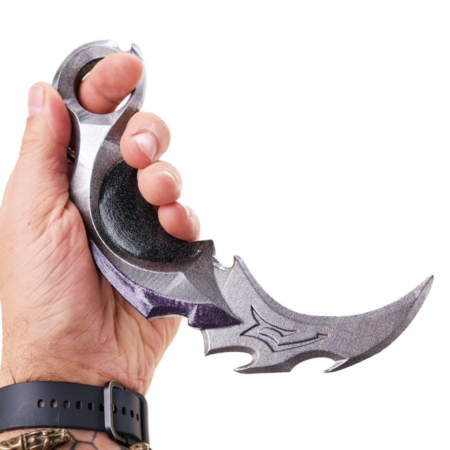 Reaver 2 Karambit replica prop from Valorant by Blasters4Masters