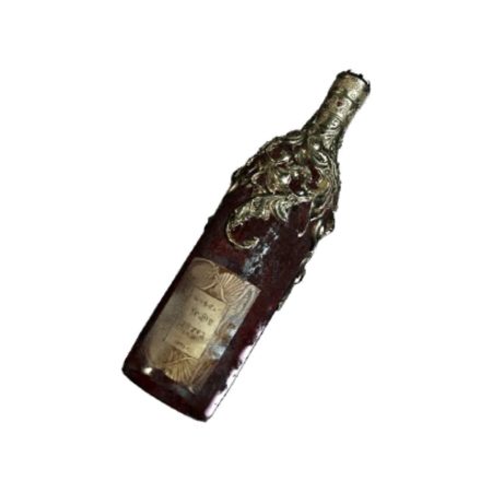 Dimitrescu’s Wine Bottle – Resident Evil Village