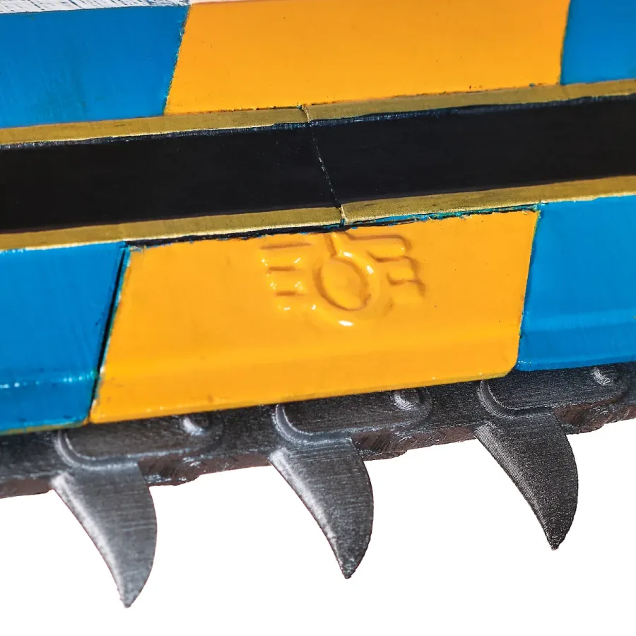 Chainsword Replica Prop From Warhammer 40K By Blasters4Masters 8