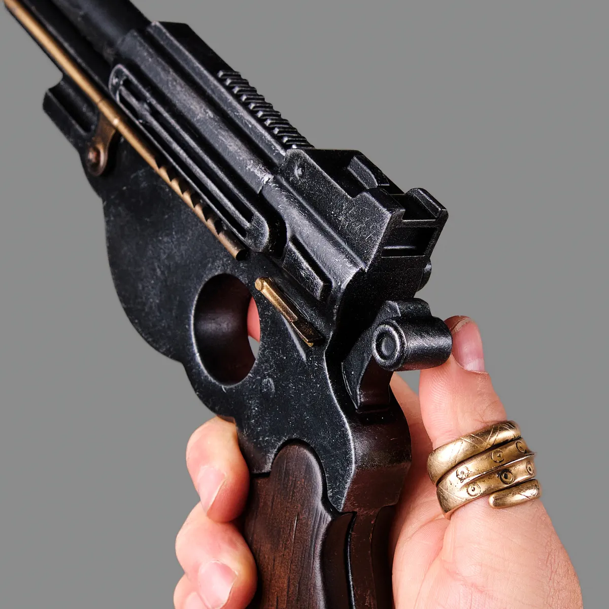 The Mandalorian’s IB-94 blaster pistol PREMIU EDITION replica prop from Star Wars by Blasters4Masters_4 The Mandalorians IB 94 Blaster Pistol PREMIU EDITION Replica Prop From Star Wars By Blasters4Masters 4
