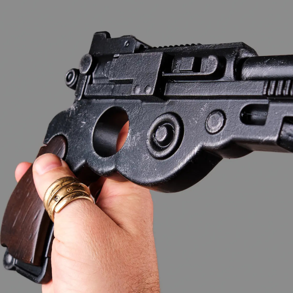 The Mandalorian’s IB-94 blaster pistol PREMIU EDITION replica prop from Star Wars by Blasters4Masters_6 The Mandalorians IB 94 Blaster Pistol PREMIU EDITION Replica Prop From Star Wars By Blasters4Masters 6
