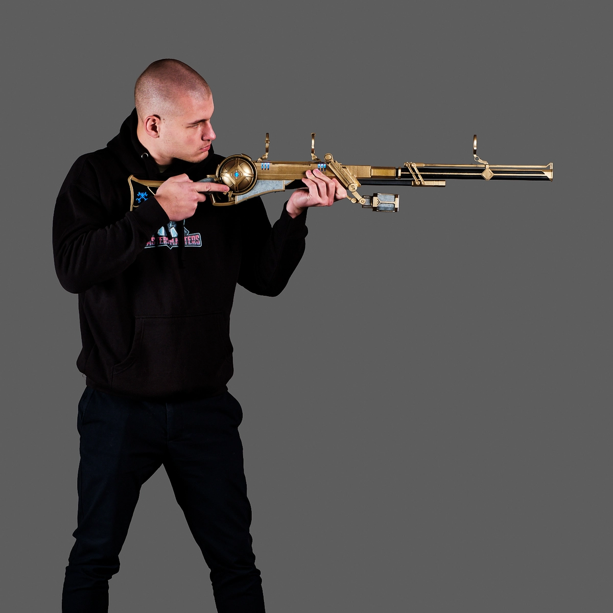 Caitlyn`s Sniper Rifle replica prop from Arcane League of Legends by Blasters4Masters Caitlyns Sniper Rifle Replica Prop From Arcane League Of Legends By Blasters4Masters