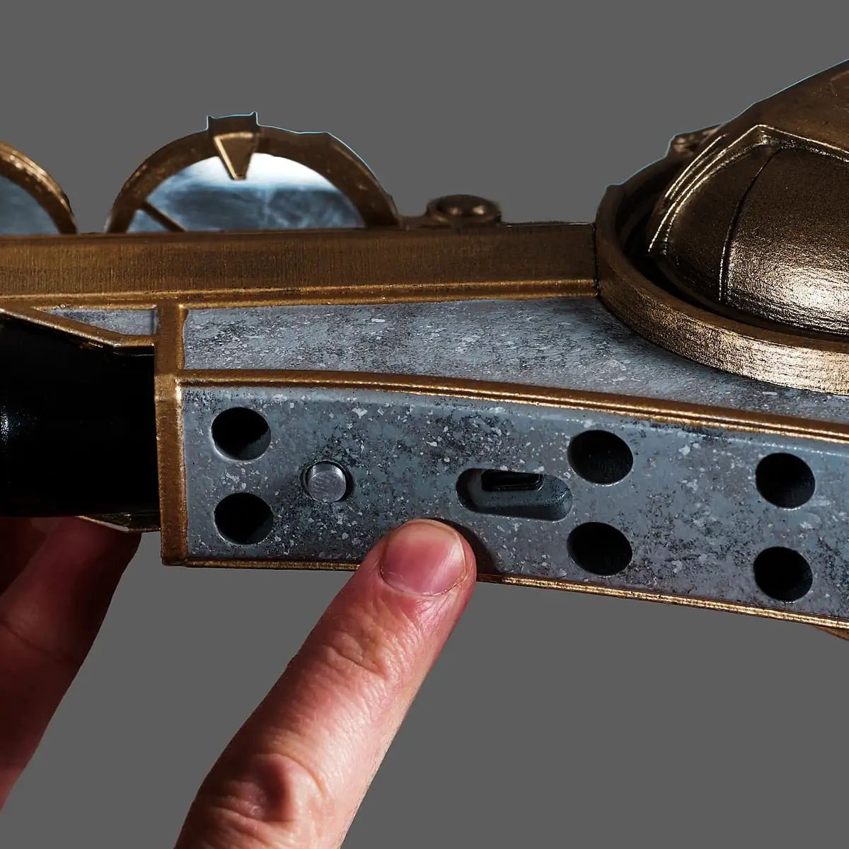 Caitlyn`s Sniper Rifle replica prop from Arcane League of Legends by Blasters4Masters_21 Caitlyns Sniper Rifle Replica Prop From Arcane League Of Legends By Blasters4Masters 21