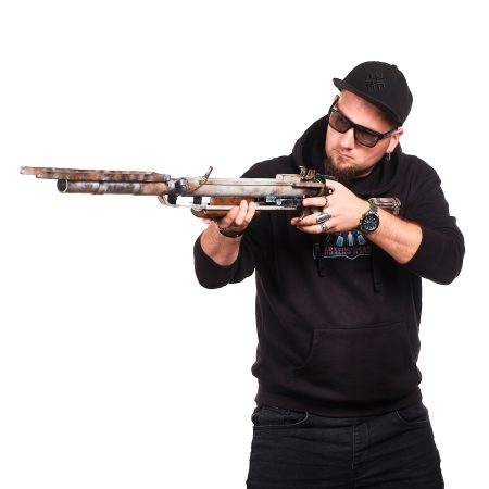 Ferro Rifle Replica Prop From ARC Raiders By Blasters4Masters 3