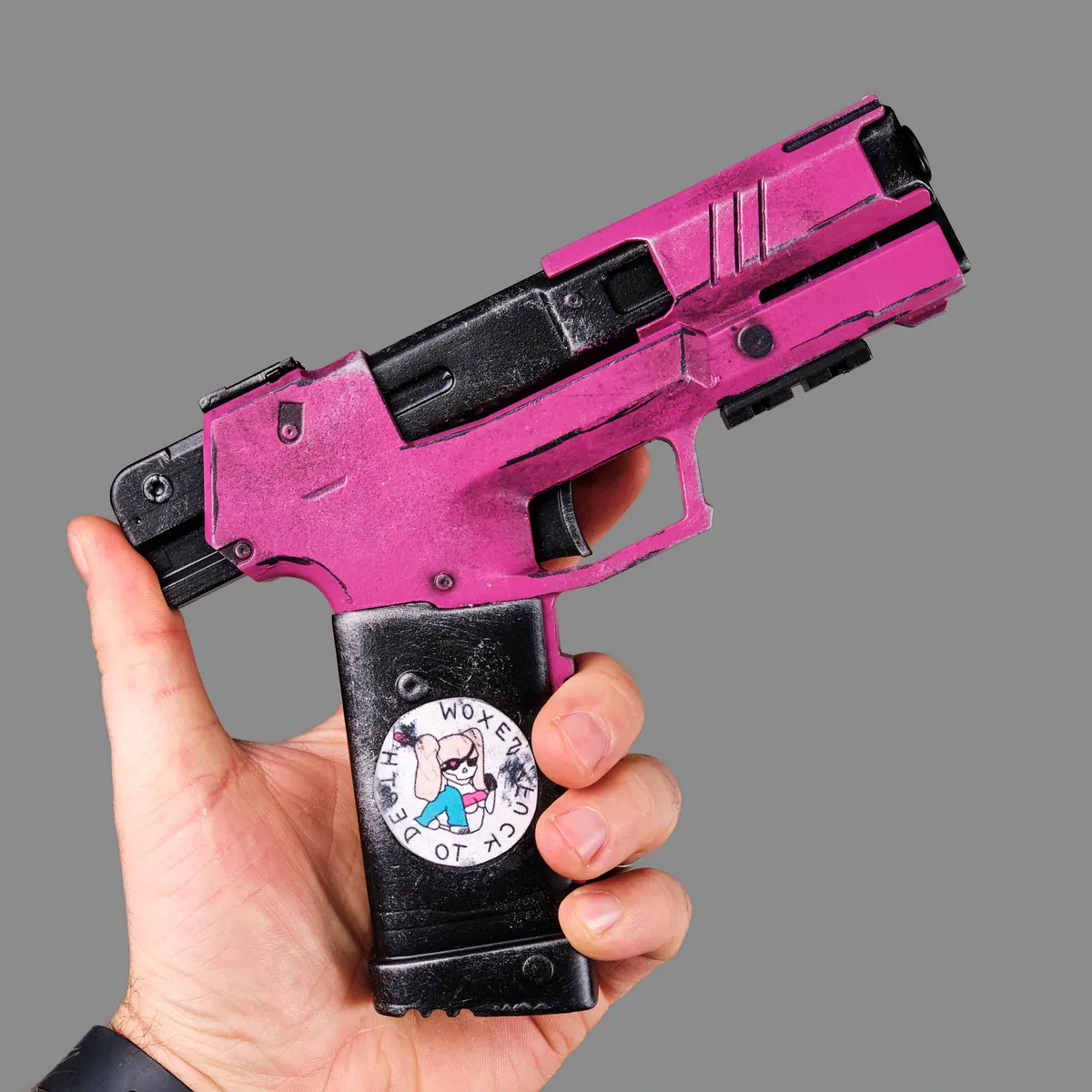 Lizzie PREMIUM EDITION replica prop from Cyberpunk 2077 by Blasters4Masters_1 Lizzie PREMIUM EDITION Replica Prop From Cyberpunk 2077 By Blasters4Masters 1