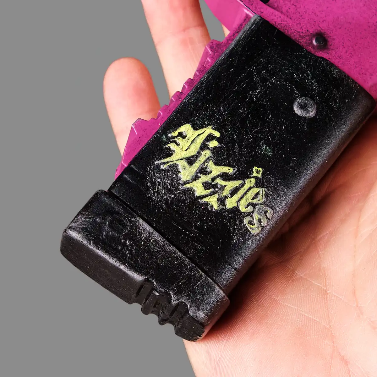 Lizzie PREMIUM EDITION replica prop from Cyberpunk 2077 by Blasters4Masters_2 Lizzie PREMIUM EDITION Replica Prop From Cyberpunk 2077 By Blasters4Masters 2