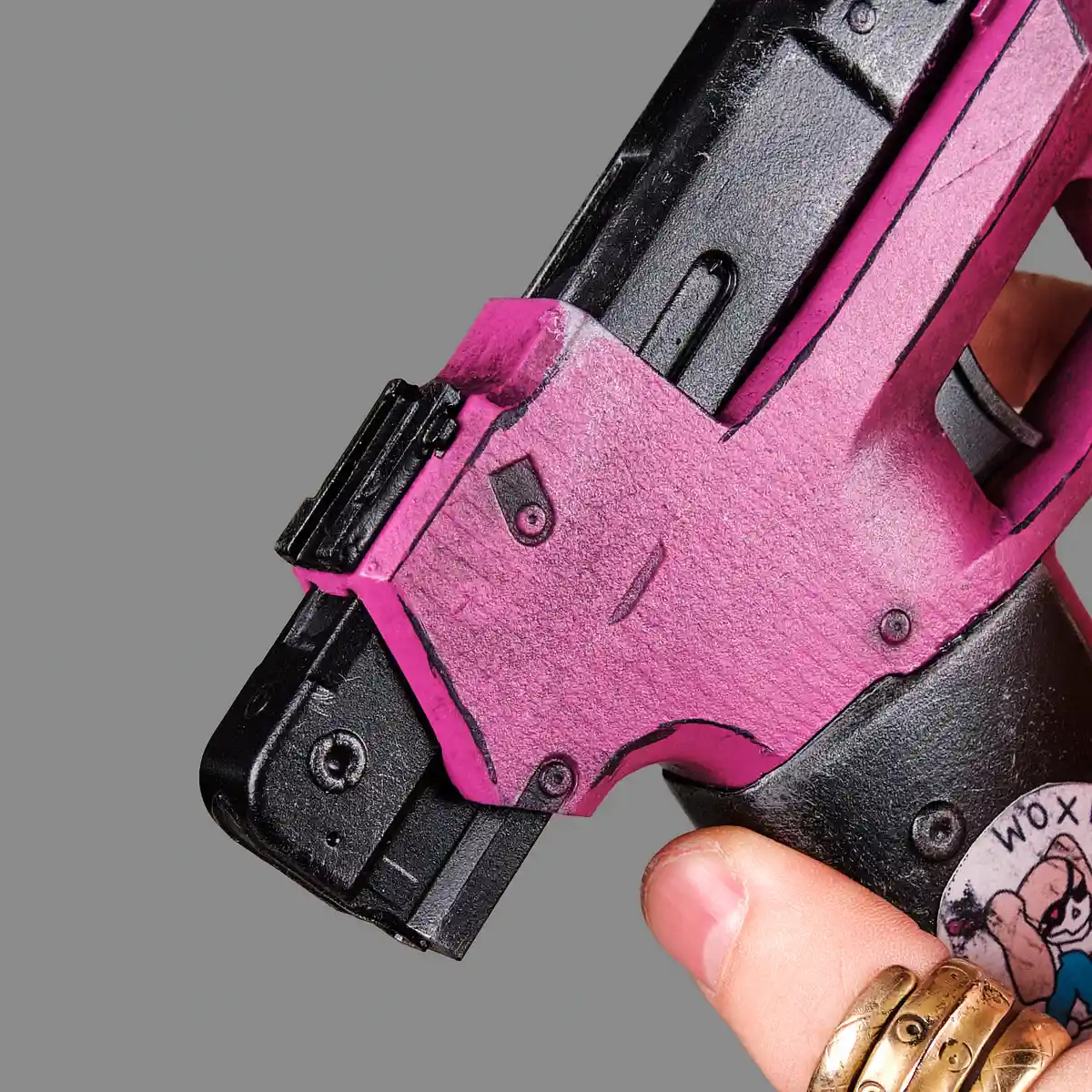 Lizzie PREMIUM EDITION replica prop from Cyberpunk 2077 by Blasters4Masters_5 Lizzie PREMIUM EDITION Replica Prop From Cyberpunk 2077 By Blasters4Masters 5