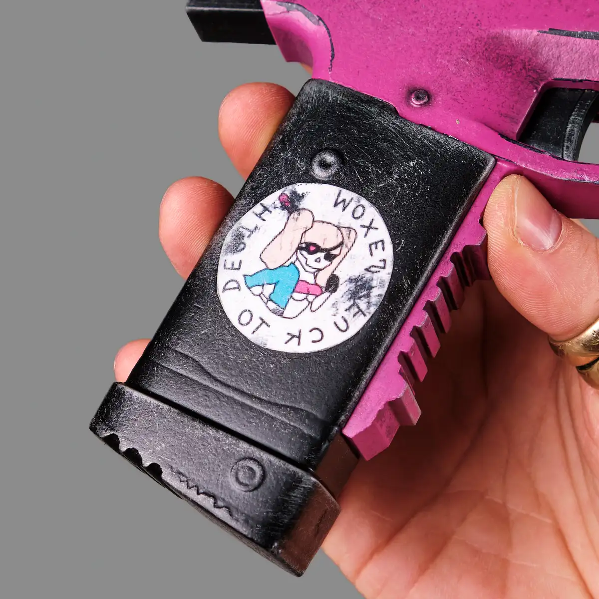 Lizzie PREMIUM EDITION replica prop from Cyberpunk 2077 by Blasters4Masters_8 Lizzie PREMIUM EDITION Replica Prop From Cyberpunk 2077 By Blasters4Masters 8