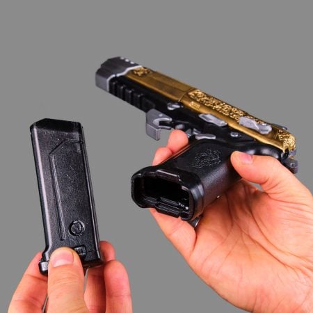 La Chingona Dorada Pistol PREMIUM Replica Prop From Cyberpunk 2077 By Blasters4Masters 10
