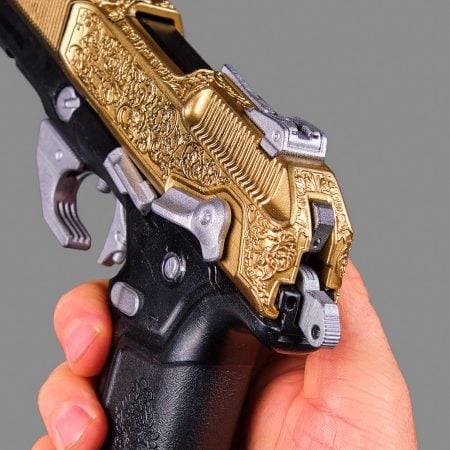 La Chingona Dorada Pistol PREMIUM Replica Prop From Cyberpunk 2077 By Blasters4Masters 4