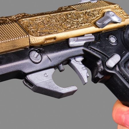 La Chingona Dorada Pistol PREMIUM Replica Prop From Cyberpunk 2077 By Blasters4Masters 6