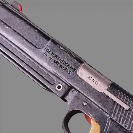 Ebony and Ivory Pistols - Devil May Cry - PREMIUM EDITION 11 Ebony Ivory PREMIUM Replica Prop From Devil May Cry By Blasters4Masters 8